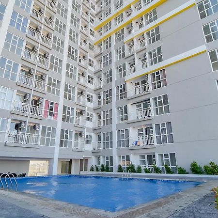 Collection O 15 Taman Melati Merr Surabaya Exterior photo